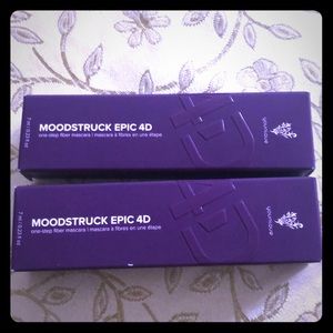 Younique 4 D Mascara